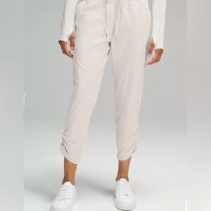 Lululemon Dance Studio Mid-Rise Cropped Pant